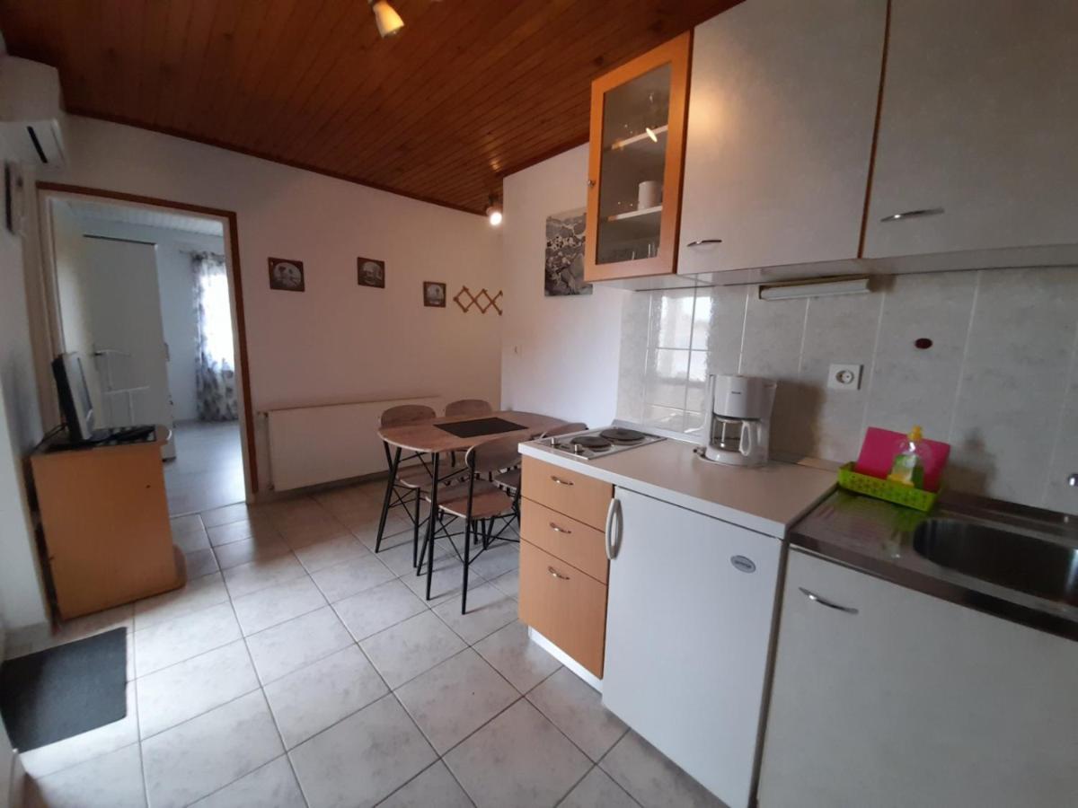 Apartment Tariba Supetarska Draga Exterior foto